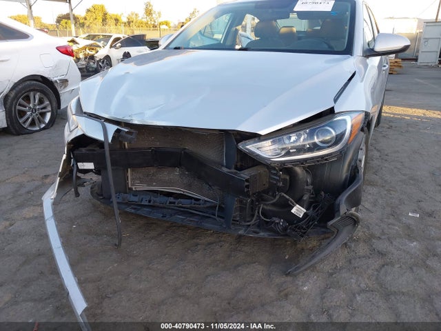 Hyundai ELANTRA SE 2018 5NPD74LF2JH332692 Image 6