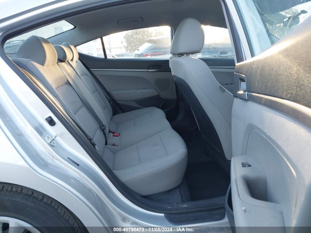 Hyundai ELANTRA SE 2018 5NPD74LF2JH332692 Image 8