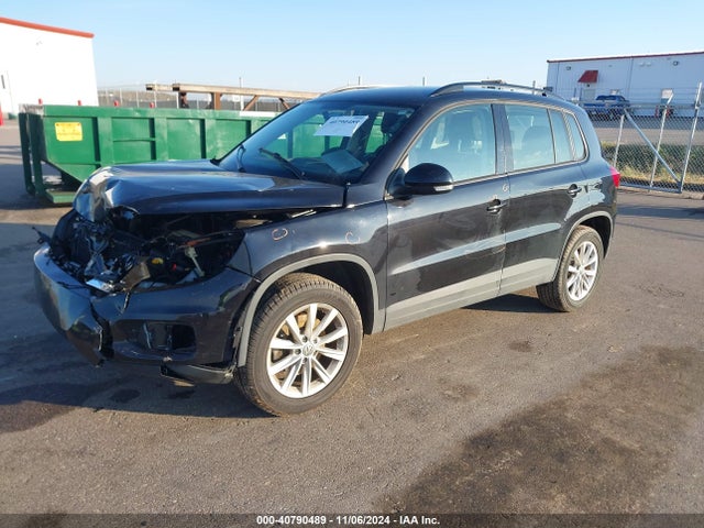 WVGAV7AX8JK003286 Volkswagen Tiguan Limited 2.0t
