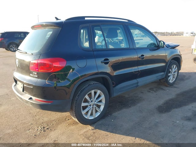 WVGAV7AX8JK003286 Volkswagen Tiguan Limited 2.0t