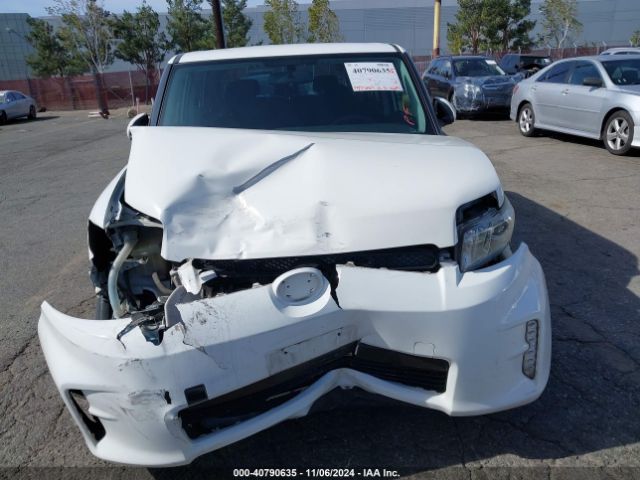 JTLZE4FE2EJ061360 Scion XB