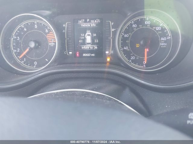 1C4PJLCB7KD242192 Jeep Cherokee Latitude Fwd