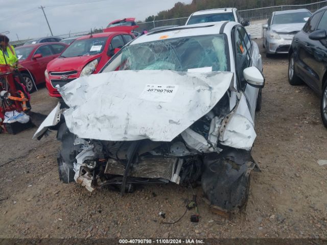 1FADP3H2XJL307363 Ford FOCUS SEL