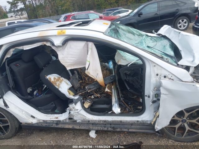 1FADP3H2XJL307363 Ford FOCUS SEL