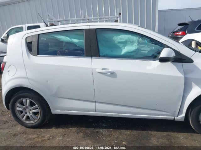 1G1JC6SHXE4226251 Chevrolet Sonic Lt Auto