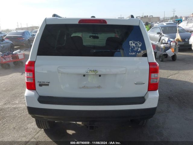 1C4NJRFB0ED528735 Jeep Patriot Latitude
