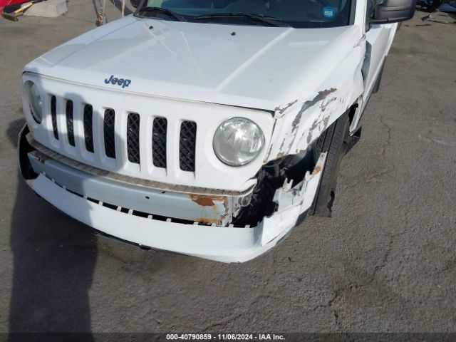 1C4NJRFB0ED528735 Jeep Patriot Latitude