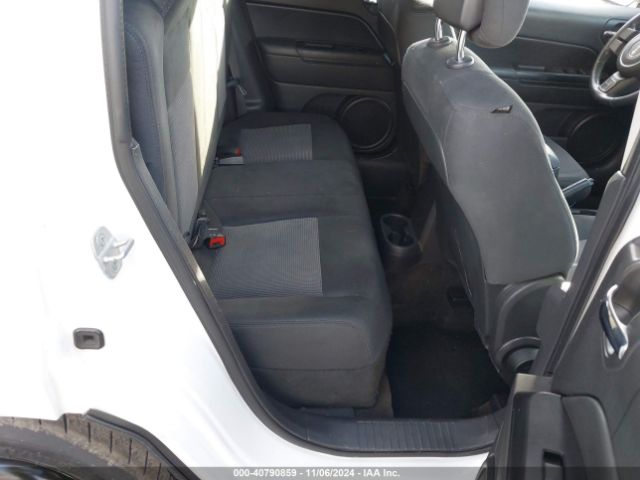 1C4NJRFB0ED528735 Jeep Patriot Latitude