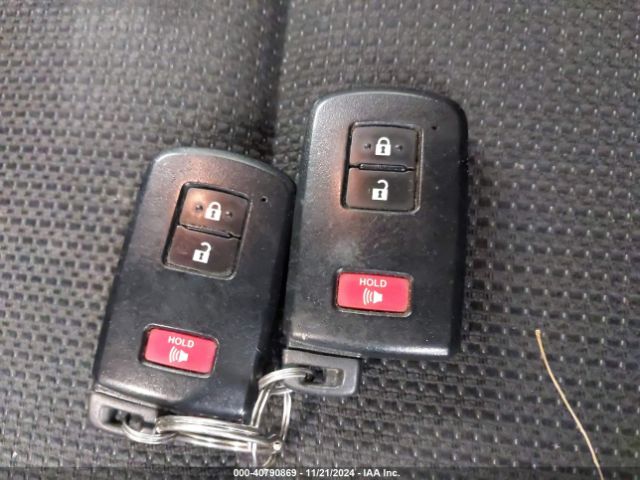 JTMRJREV0JD242956 Toyota Rav4 Hybrid Xle