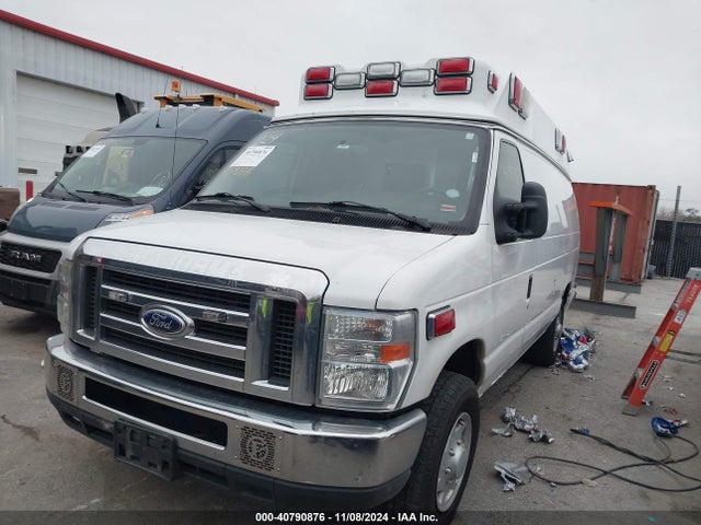 Ford E-350 Super Duty Commercial 2014 1FDSS3ES4EDA65749 Image 2