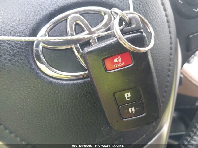 Toyota Rav4 Adventure/xle 2018 JTMWFREV3JD128082 Image 11