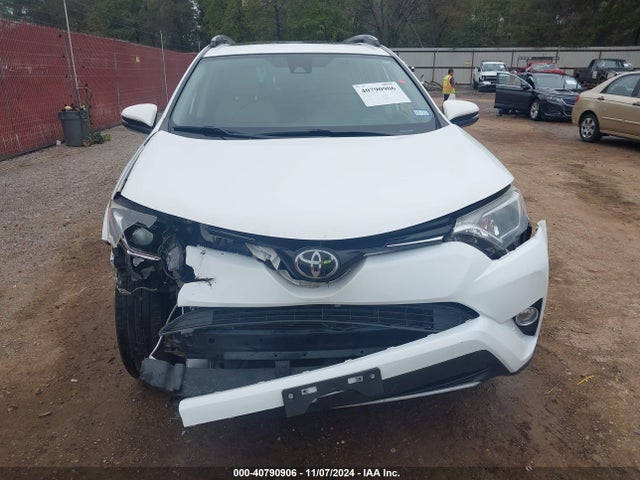 Toyota Rav4 Adventure/xle 2018 JTMWFREV3JD128082 Image 13