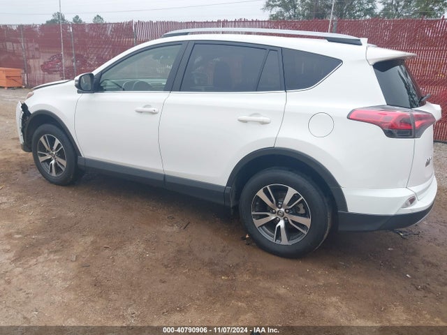 Toyota Rav4 Adventure/xle 2018 JTMWFREV3JD128082 Image 3