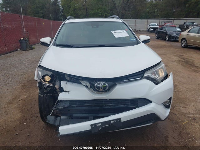 Toyota Rav4 Adventure/xle 2018 JTMWFREV3JD128082 Image 6