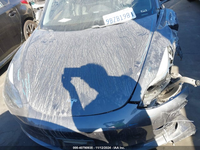 2021 TESLA MODEL 3 5YJ3E1EBXMF012890 Photo 9