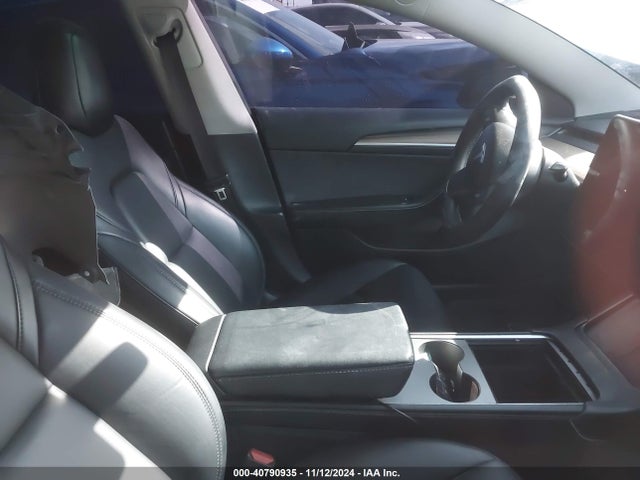 2021 TESLA MODEL 3 5YJ3E1EBXMF012890 Photo 4