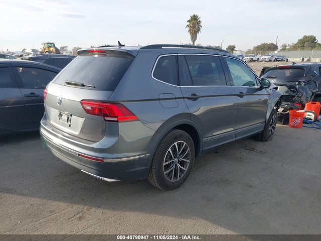 3VV3B7AX7LM061280 Volkswagen Tiguan 2.0t Se/2.0t Se R-line Black/2.0t Sel