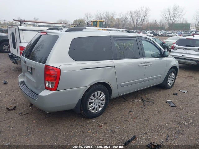 KIA SEDONA LX 2014 KNDMG4C7XE6547584 Image 4
