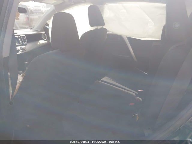 Toyota RAV4 LE 2018 JTMZFREV0JJ749293 Image 8