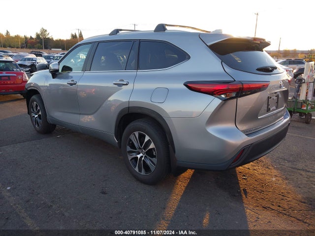Toyota Highlander Xle 2023 5TDKDRBH5PS509626 Image 3