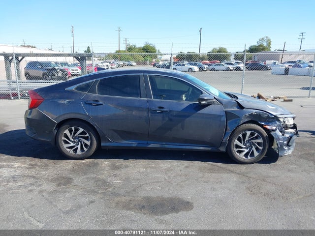 Honda CIVIC EX 2017 2HGFC2F72HH511185 Image 13