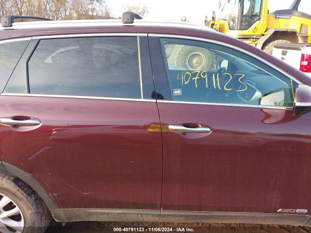 5XYPGDA55HG226617 KIA Sorento 3.3l Lx