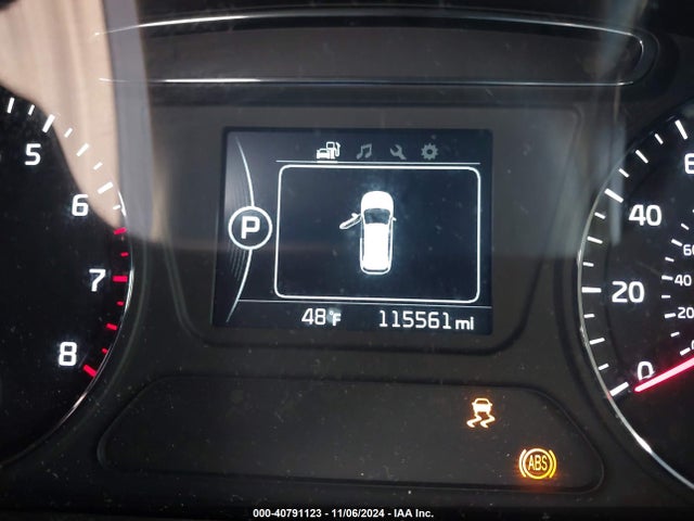 5XYPGDA55HG226617 KIA Sorento 3.3l Lx