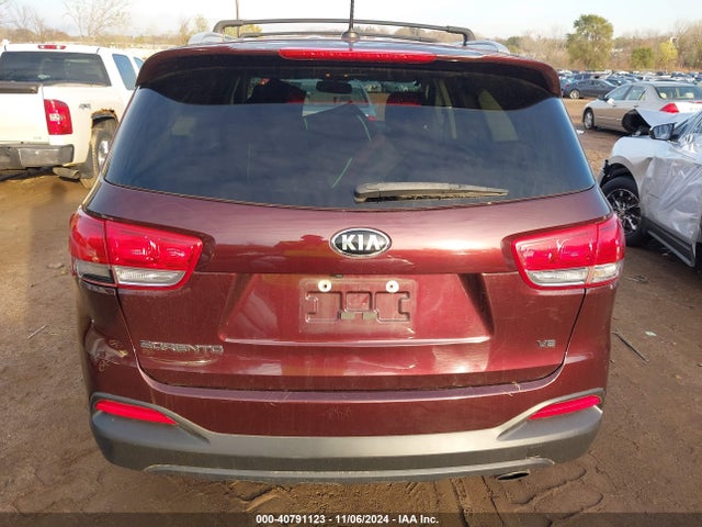5XYPGDA55HG226617 KIA Sorento 3.3l Lx