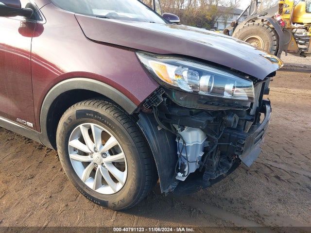 5XYPGDA55HG226617 KIA Sorento 3.3l Lx