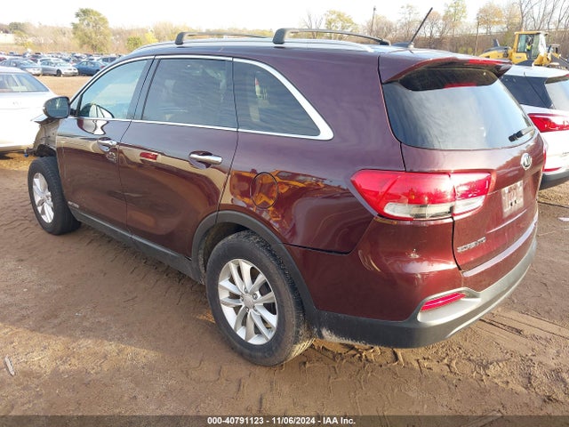 5XYPGDA55HG226617 KIA Sorento 3.3l Lx