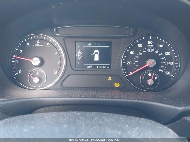 5XYPGDA55HG226617 KIA Sorento 3.3l Lx