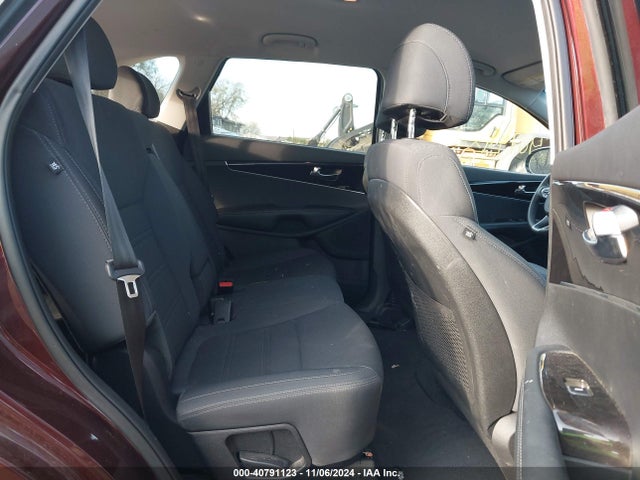 5XYPGDA55HG226617 KIA Sorento 3.3l Lx