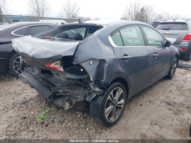 KNAFX4A8XF5373900 KIA FORTE EX