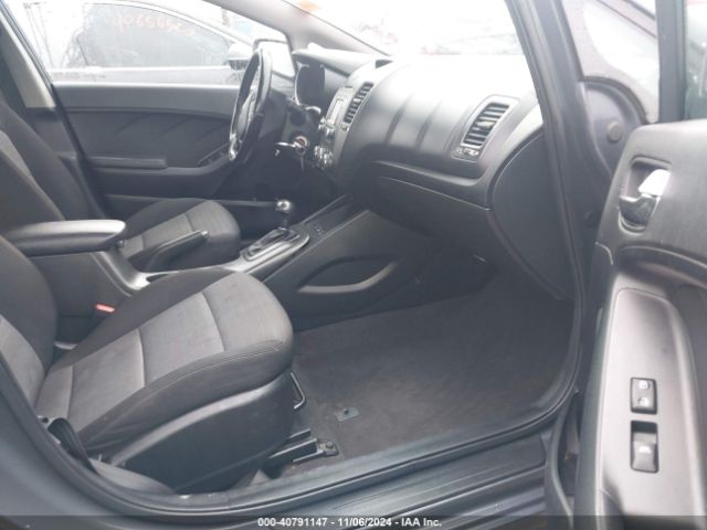 KNAFX4A8XF5373900 KIA FORTE EX