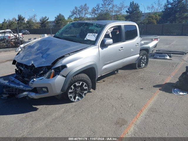 Продаж на аукціоні авто 2017 Toyota Tacoma Trd Off Road, vin: 5TFCZ5AN9HX108498, номер лоту: 40791179