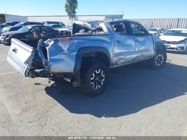 Продаж на аукціоні авто 2017 Toyota Tacoma Trd Off Road, vin: 5TFCZ5AN9HX108498, номер лоту: 40791179