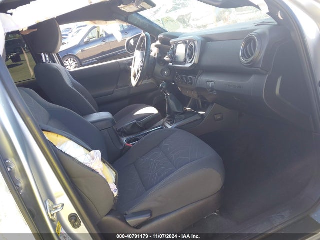 Продаж на аукціоні авто 2017 Toyota Tacoma Trd Off Road, vin: 5TFCZ5AN9HX108498, номер лоту: 40791179