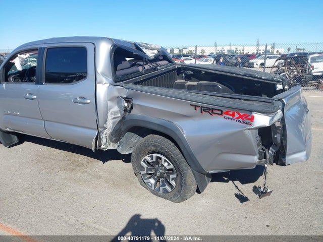 Продаж на аукціоні авто 2017 Toyota Tacoma Trd Off Road, vin: 5TFCZ5AN9HX108498, номер лоту: 40791179