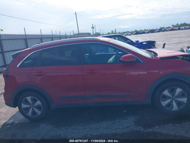 KNDCB3LC8J5124455 KIA NIRO LX