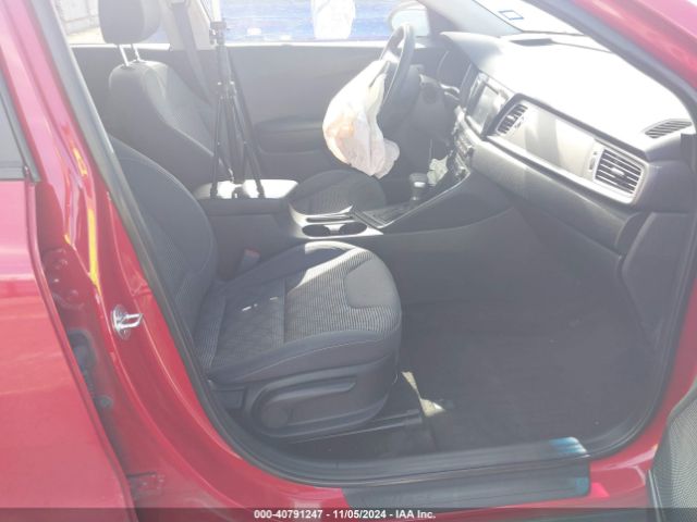 KNDCB3LC8J5124455 KIA NIRO LX