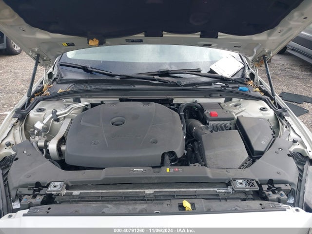 7JR102FK9LG063765 Volvo S60 T5 Momentum