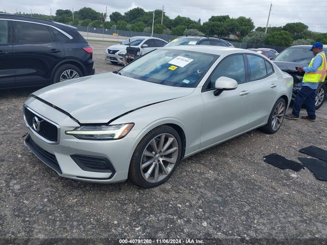 7JR102FK9LG063765 Volvo S60 T5 Momentum