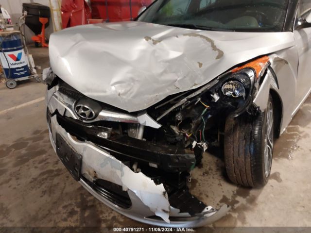 KMHTC6AD2HU324060 Hyundai Veloster Value Edition