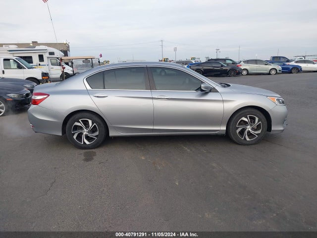Honda ACCORD LX 2017 1HGCR2F31HA148858 Image 13