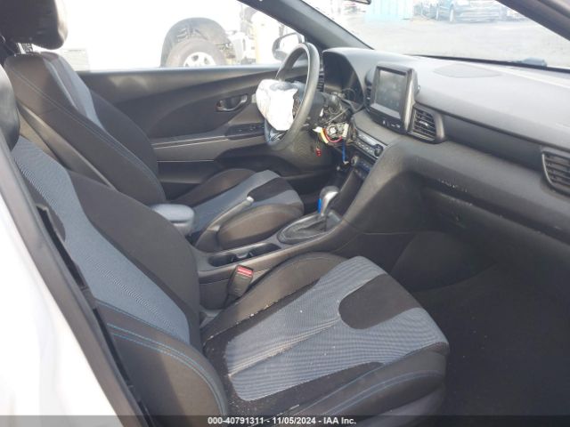 2020 HYUNDAI VELOSTER KMHTG6AF0LU023916 Photo 4