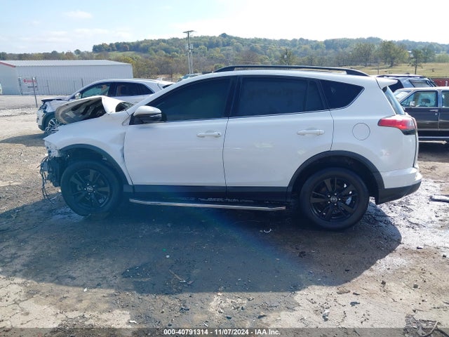Toyota Rav4 Xle 2018 2T3WFREV0JW481348 Image 15