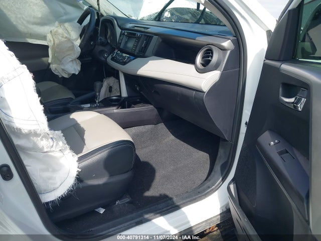 Toyota Rav4 Xle 2018 2T3WFREV0JW481348 Image 5
