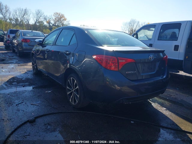 Toyota COROLLA SE 2017 5YFBURHE9HP694710 Image 3