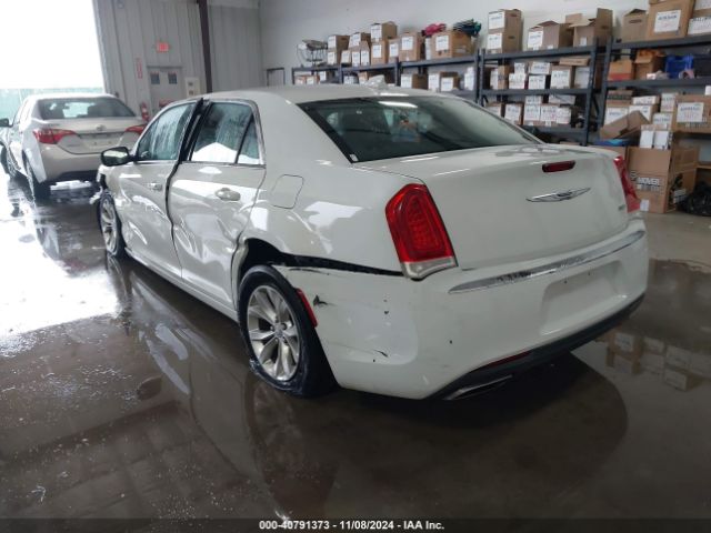 2C3CCAAG1FH930942 Chrysler 300 Limited