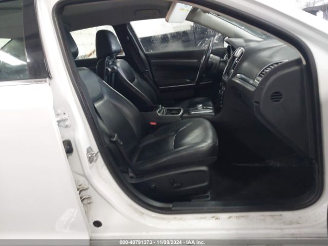 2C3CCAAG1FH930942 Chrysler 300 Limited